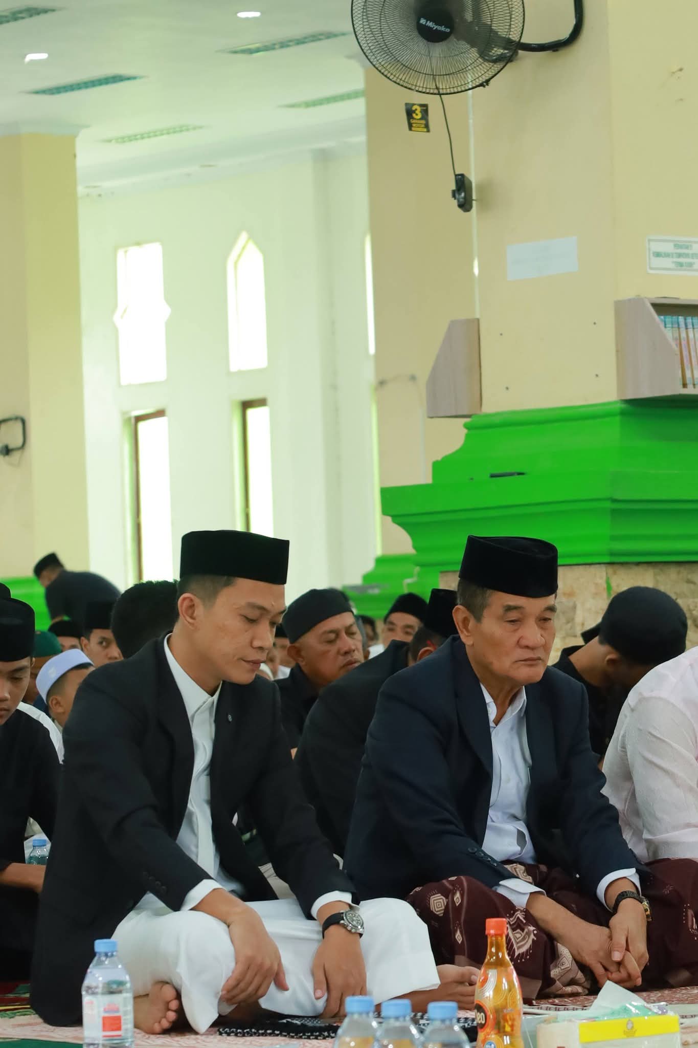 Bupati Konawe Utara Salat Idulfitri di Masjid Raya As-Salam, Ajak Masyarakat Perkuat Persatuan